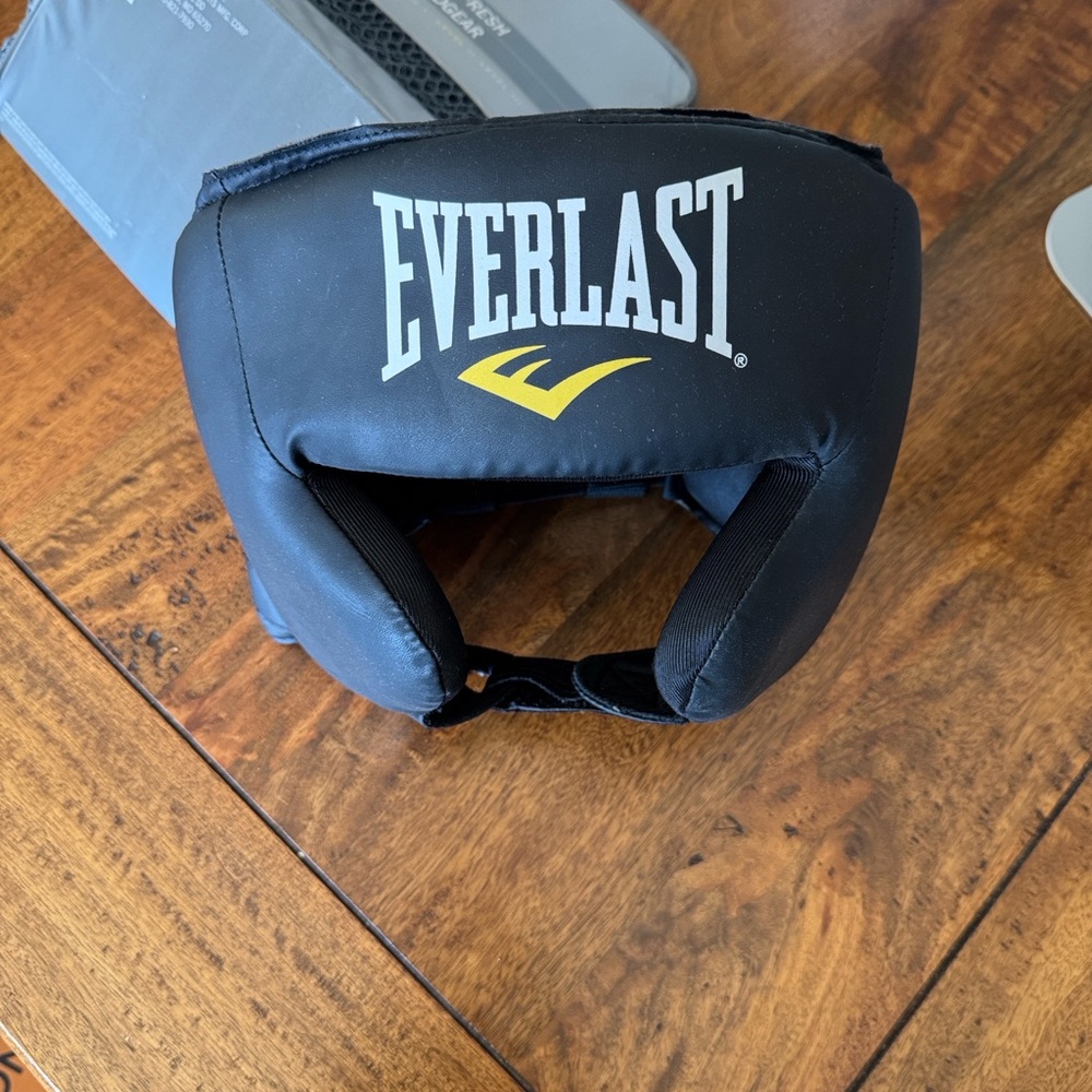 Everlast Gray Boxing Headgear